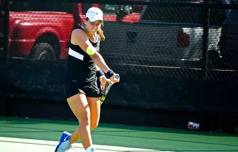 Freshman Focus: Samantha Harris