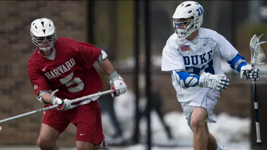 Guterding?s 9 Points Lead Duke Past Harvard, 21-14