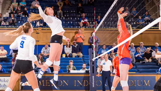 Volleyball Heads to Boston College, Syracuse