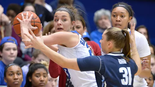 Brown, Greenwell Lead Duke Past Villanova, 68-50