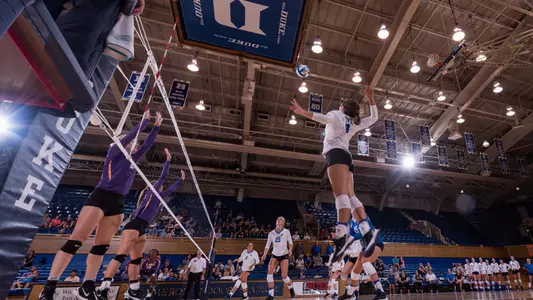 Duke Cruises Past Campbell in Straight Sets