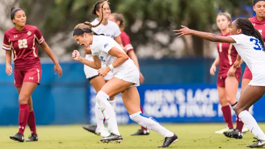 Burns Signs Pro Contract with PSV Vrouwen