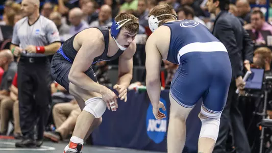 Kasper Falls to Snyder in NCAA Semifinals