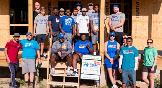Freshmen Take Part in Habitat for Humanity Project