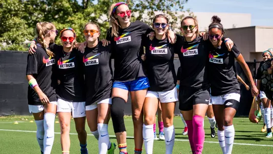 No. 4 Duke Dominates Pitt for 10th-Straight Victory