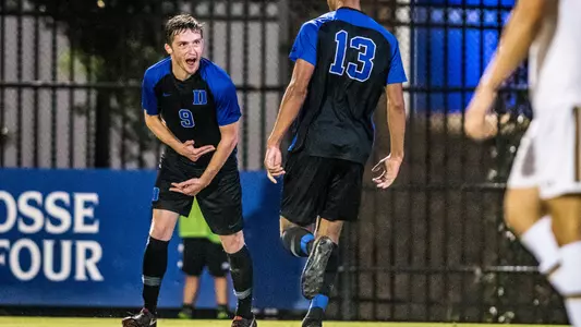 Duke Extends Win Streak to 4, Upsets No. 9 Notre Dame