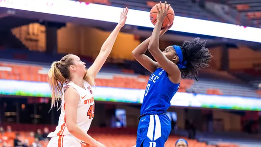 Jaida Patrick shoots over a Syracuse defender