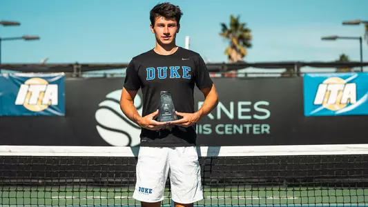 Senior Garrett Johns concluded his time at the 2022 ITA National Fall Championships, falling in the semifinals on Saturday, but didn’t go home empty handed.