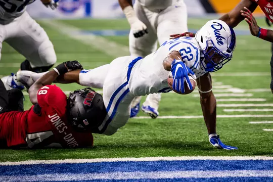 Duke running back Brittain Brown reaches for the end zone during the 2017 Quick Lane Bowl