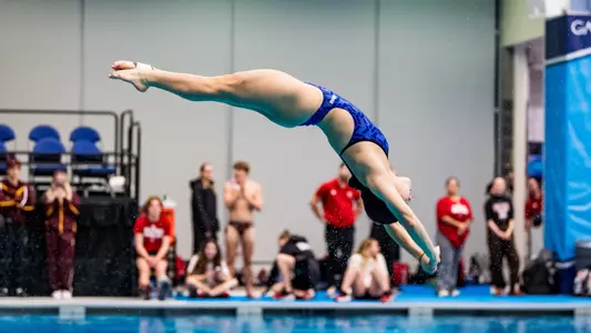 Keira Lu dives in
