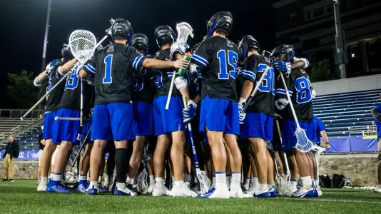 Duke huddle at ACC Men's Lacrosse Semifinal