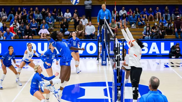 Zoe Gillen-Malveaux Attacks a Set in Duke's Win Over Clemson