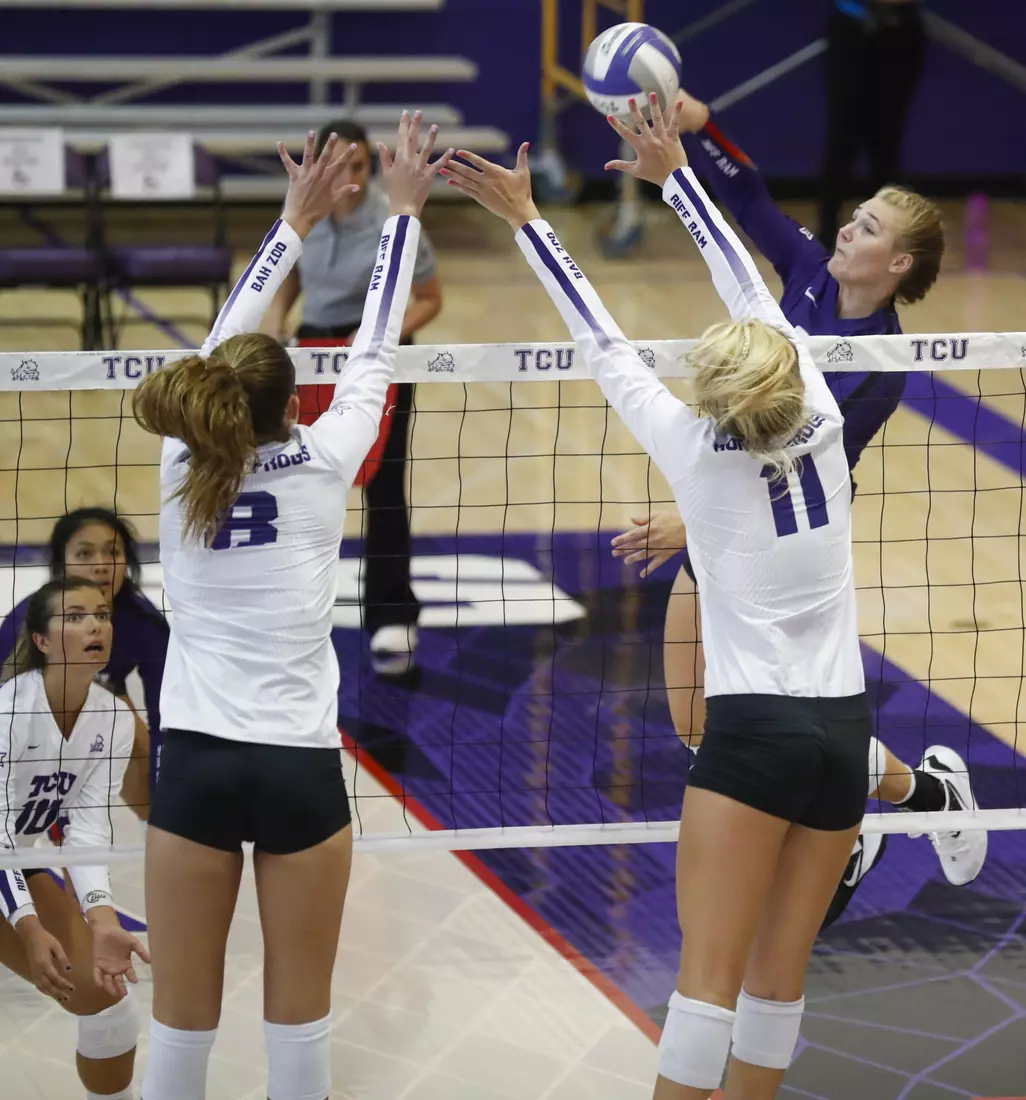 TCU volleyball purple white scrimmage in Fort Worth, Texas on August 24, 2019. (Photo/Sharon Ellman)
