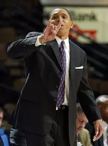 Head Coach Neil Dougherty has signed Alvardo Parker for the 2006-07 season.