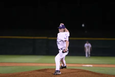 Taylor Cragin tossed a complete game for the victory.