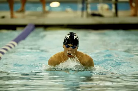 Sophomore Ben Biefnes recorded two top-five finishes on Sunday