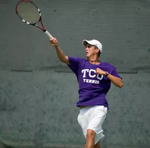 Sophomore Zach Nichols