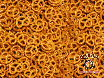 One serving of pretzels is a quick and healthy snack at lunch.
