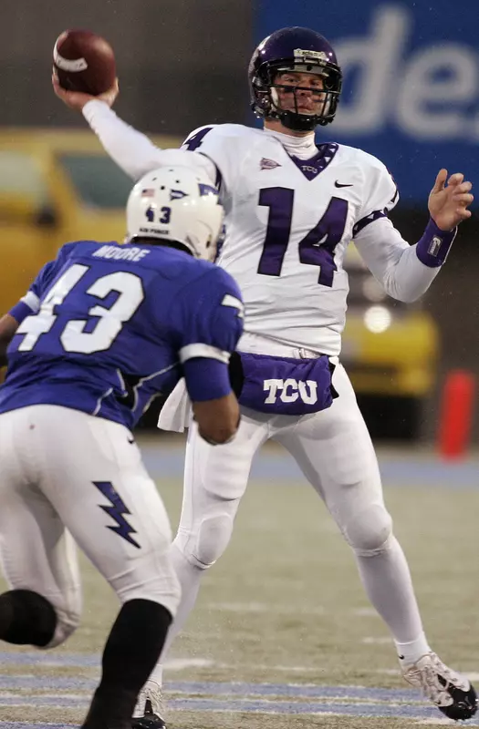 Andy Dalton threw for 198 yards in torrid conditions to hold off the Falcons' late rally.