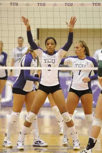 Kourtney Edwards set a school record with her .867 attack percentage.