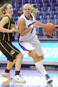 Junior guard Helena Sverrisdottir