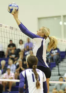 Kristen Hester had 11 kills in the victory.