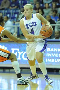 Junior guard/foward Helena Sverrisdottir