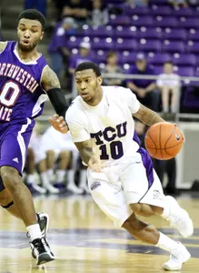 Junior point guard Hank Thorns