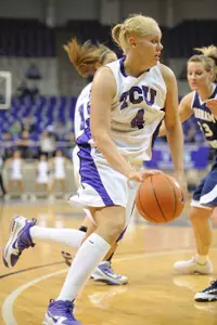 Helena Sverrisdottir finished with 19 points. (File Photo)