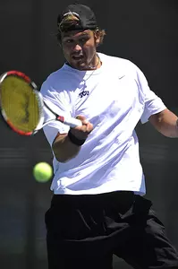 Soren Goritzka advanced to the Round of 16 of the 'A' singles bracket Friday with a pair of wins.