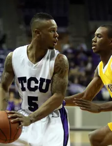 Junior guard Ronnie Moss recorded his 14th career 20-point performance Wednesday.