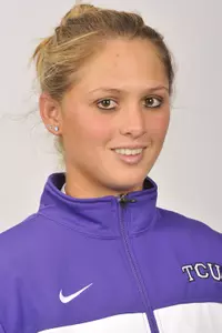 Millie Nichols won two three-set matches.