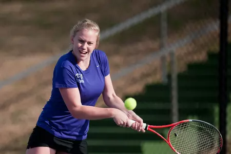 Olivia Smith was a 6-1, 6-2 winner Sunday.