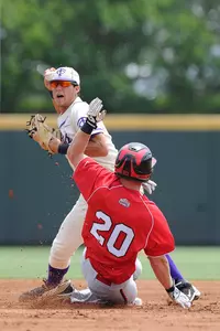 Jerome Pena drove in the go-ahead run in the sixth.