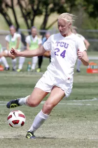 Freshman Brooke Kviz