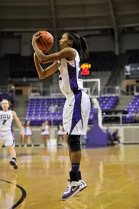 Delisa Gross (22)