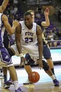 Sophomore forward Devonta Abron