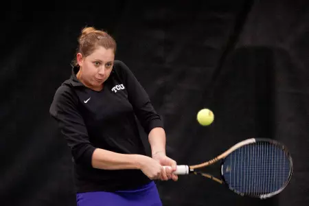 Gaby Mastromarino won 6-0, 6-1 win Wednesday.