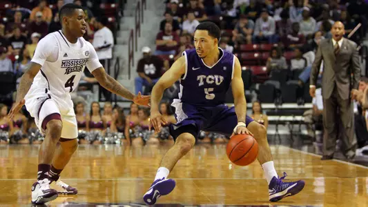 Kyan Anderson scored 16 points versus Texas-Pan American.