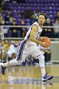 Kyan Anderson led the team with 25 points.