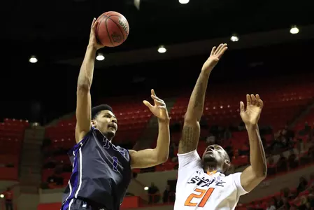 Karviar Shepherd scored 13 points versus Oklahoma State.