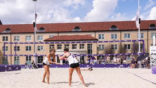 Taylor Bradley and Molly Scheel