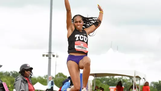 Destiny Longmire at Big 12 Outdoors