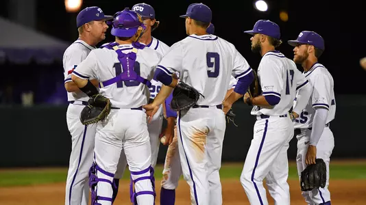 Mound Huddle