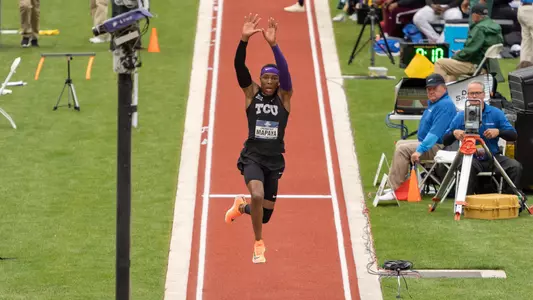 Du Mapaya 2021 Outdoor Nationals_16.74m_second jump