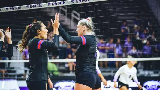 Taylor Raiola and Zoe Hall