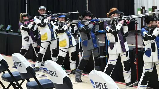 Katie Zaun, Julie Johannessen