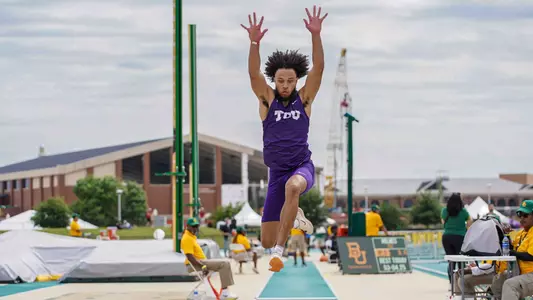 Jaren Holmes