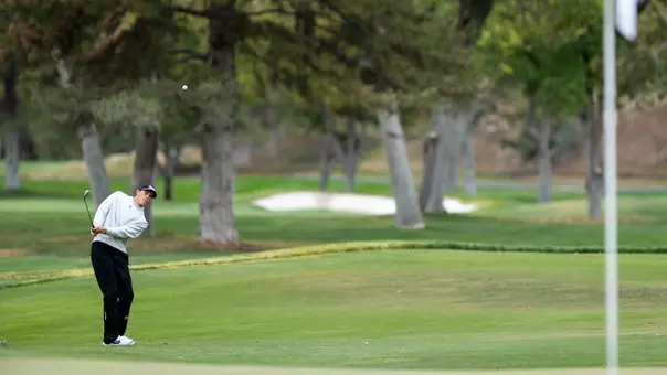 Nathan Miller chips on the green
