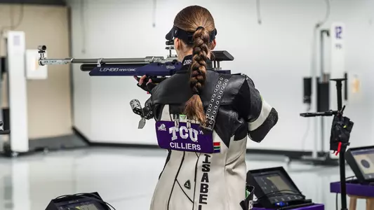 Isabella Cilliers takes a shot.